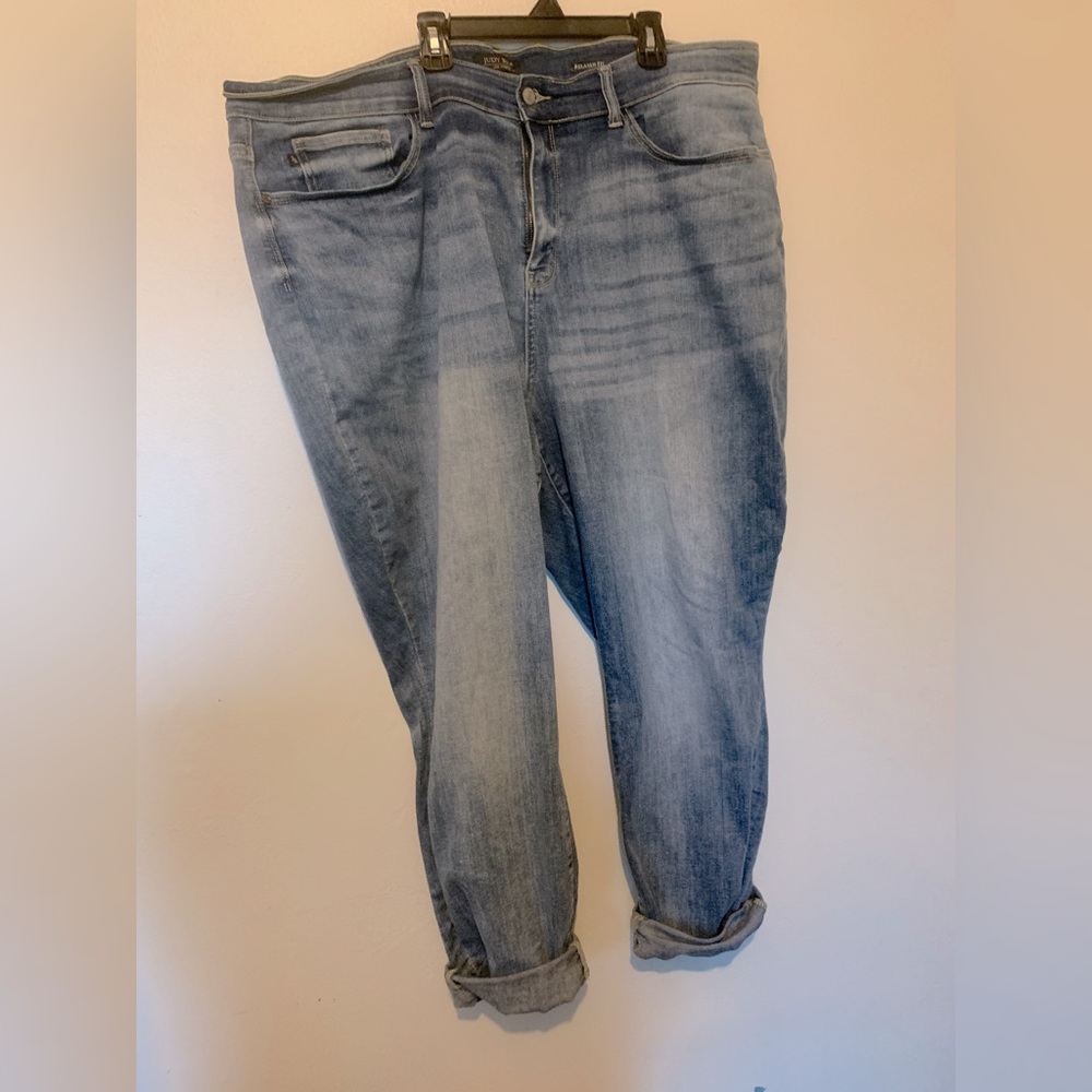 Judy Blue Relaxed Fit